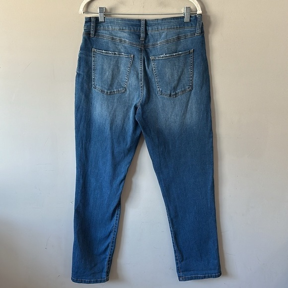 The Boy Jean Sincerely Jules Distressed NWT JEANS size 7/28
NWT - Picture 10 of 16
